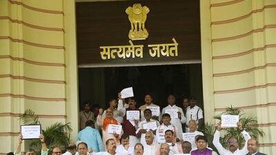 Leader of Opposition Vijay Kumar Sinha with BJP legislators demonstrating outside Bihar assembly in Patna (Santosh Kumar/ HT) Leader of Opposition Vijay Kumar Sinha with BJP legislators demonstrating outside Bihar assembly in Patna (Santosh Kumar/ HT)