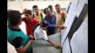 The third merit list of the First Year Junior College (Class 11) admissions was declared on Wednesday (HT FILE PHOTO)