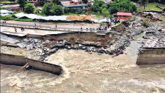 A view of a damaged road in Manali, caused by flooding in view of incessant rains in Himachal Pradesh, on Wednesday. (ANI)