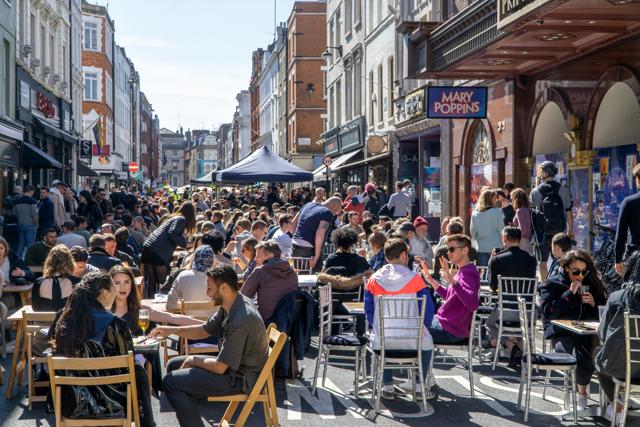 Pubs on Old Compton Street, Soho, central London (cktravels.com / Shutterstock) Pubs on Old Compton Street, Soho, central London (cktravels.com / Shutterstock)
