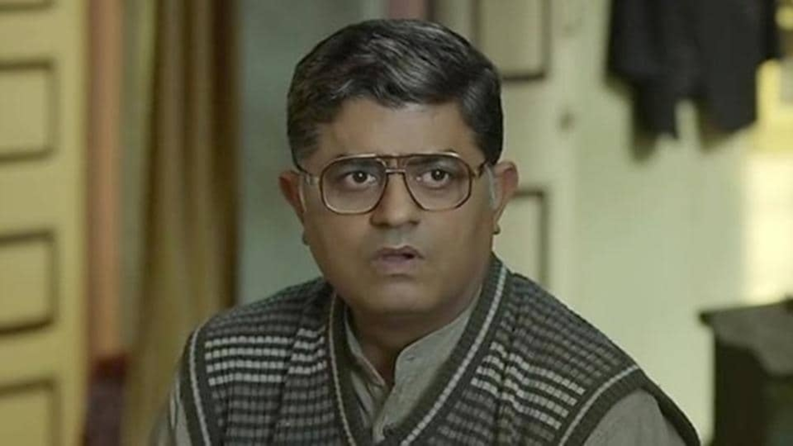 Gajraj Rao doesn't feel bad about staying in 5-star hotels as he worked hard | Bollywood - Vimarsana News
