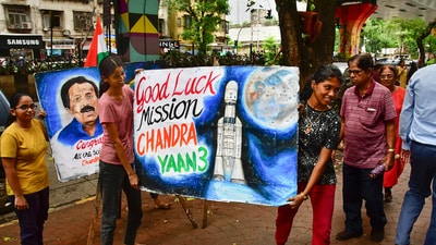 Chandryaan-3 moon mission: Students of the Gurukul School of Arts create paintings to wish good luck to ISRO scientists ahead of ISRO's Chandrayaan-3 mission, in Mumbai, Thursday, July 13, 2023. (PTI Photo) (PTI) Chandryaan-3 moon mission: Students of the Gurukul School of Arts create paintings to wish good luck to ISRO scientists ahead of ISRO's Chandrayaan-3 mission, in Mumbai, Thursday, July 13, 2023. (PTI Photo) (PTI)