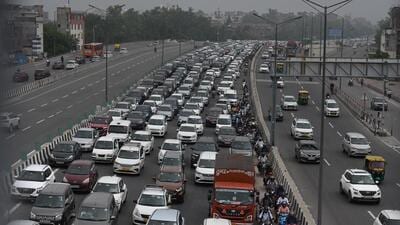 Police said non-destined commercial vehicles were being diverted. (HT PHOTO) Police said non-destined commercial vehicles were being diverted. (HT PHOTO)