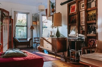 Wooden elements in interior decor adds a touch of natural beauty and creates a welcoming ambiance. (Pexels ) Wooden elements in interior decor adds a touch of natural beauty and creates a welcoming ambiance. (Pexels )