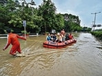 An NDRF team conducts a rescue operation on Ring Road in New Delhi on Thursday. (Sanchit Khanna/HT Photo)