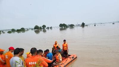 4,000 people evacuated from Yamuna floodplains in Faridabad 4,000 people evacuated from Yamuna floodplains in Faridabad