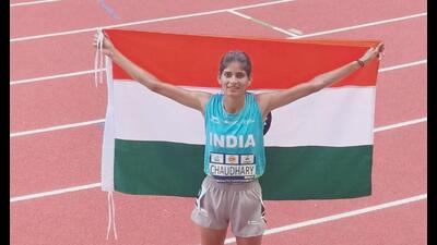Parul Chaudhary poses in Bangkok after winning women’s 3000m steeplechase gold on Friday. (AFI) Parul Chaudhary poses in Bangkok after winning women’s 3000m steeplechase gold on Friday. (AFI)