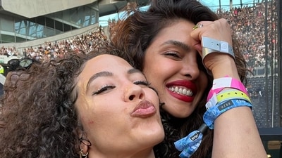Priyanka Chopra with Anisha Tee Gibbs at Beyonce's concert in London. Priyanka Chopra with Anisha Tee Gibbs at Beyonce's concert in London.
