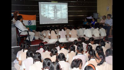 Pune citizens, and school children watched the launch from various spots throughout the city. (HT PHOTO) Pune citizens, and school children watched the launch from various spots throughout the city. (HT PHOTO)