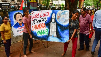 Students of the Gurukul School of Arts create paintings to wish good luck to ISRO scientists ahead of ISRO's Chandrayaan-3 mission, in Mumbai. (PTI) Students of the Gurukul School of Arts create paintings to wish good luck to ISRO scientists ahead of ISRO's Chandrayaan-3 mission, in Mumbai. (PTI)