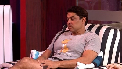 Cyrus Broacha is back outside and has shared his thoughts on his Bigg Boss stint. Cyrus Broacha is back outside and has shared his thoughts on his Bigg Boss stint.