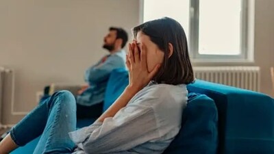 The toxic cycle of an unhealthy relationship (Unsplash)