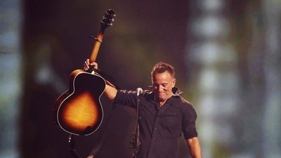 Bruce Springsteen performs during the closing ceremony for the Invictus Games in Toronto. Populism is damaging the core of the American identity. It seeks to build walls to keep out immigrants, not motivated by reasonable immigration policy, but instead by animus and anxiety (REUTERS FILE) Bruce Springsteen performs during the closing ceremony for the Invictus Games in Toronto. Populism is damaging the core of the American identity. It seeks to build walls to keep out immigrants, not motivated by reasonable immigration policy, but instead by animus and anxiety (REUTERS FILE)