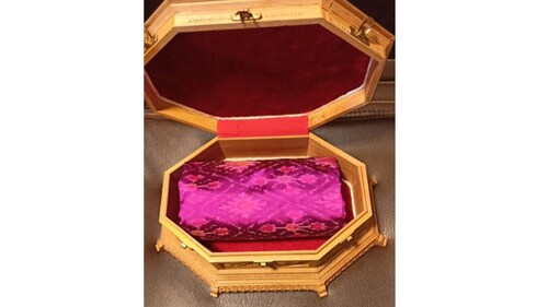 Pochampally Ikat in Sandalwood Box for Brigitte Macron, President’s Spouse: Pochampally Ikat in Sandalwood Box for Brigitte Macron, President’s Spouse: