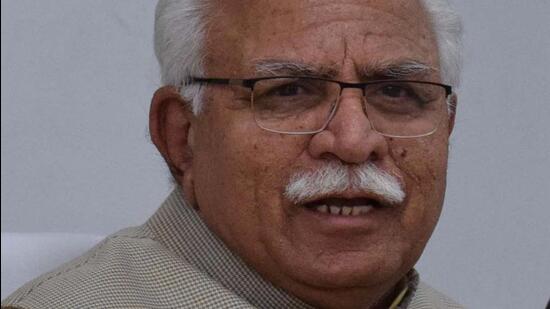 Haryana chief minister (CM) Manohar Lal Khattar on Friday said it was unethical on the part of Delhi chief minister Arvind Kejriwal to play politics even over natural calamities. (HT File)