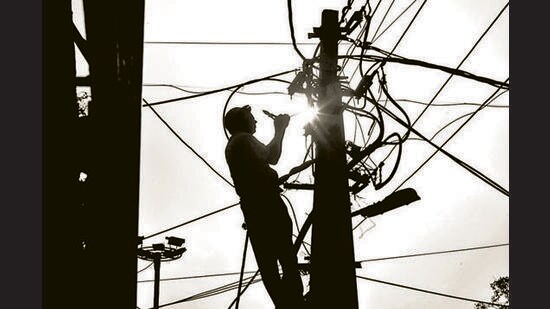 Punjab power minister said efforts were being made to ensure the smooth supply of equipment and infrastructure like transformers, poles and cables (HT Photo ( For representational purposes) )