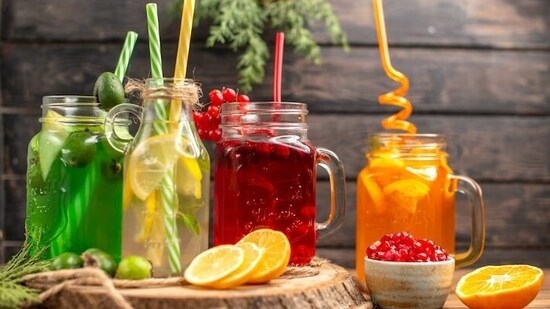 4. Fruit infused drinks: They are made with sliced or mashed fresh fruits added to the water. The mixture is allowed to sit for some time for allowing the flavours to infuse over time. The mixture is then strained, chilled, and served. The flavourful beverage is loved by many.&nbsp;(Freepik)