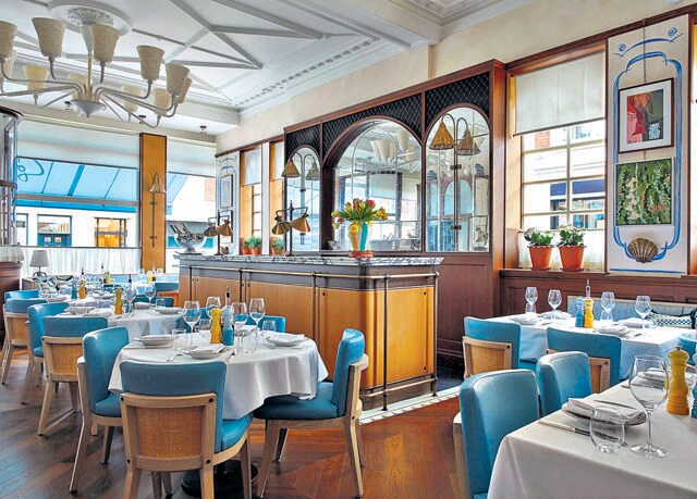 Socca has taken over the old Richoux tea room space on South Audley Street (always a favourite with wealthy Indians who lived in the Park Lane hotels) and transformed it into a little corner of the Mediterranean. Socca has taken over the old Richoux tea room space on South Audley Street (always a favourite with wealthy Indians who lived in the Park Lane hotels) and transformed it into a little corner of the Mediterranean.