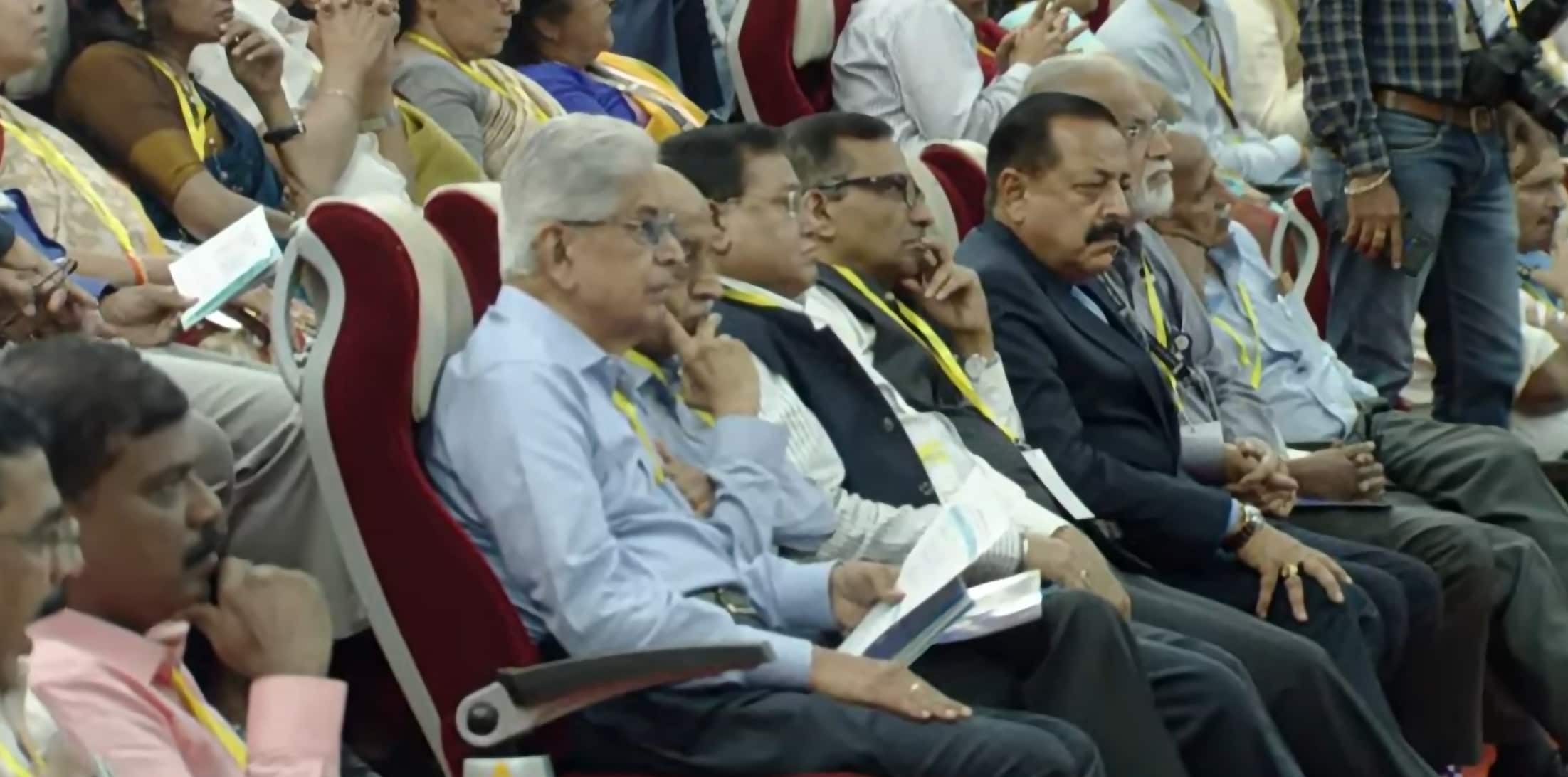 Union minister Jitendra Singh, along with ISRO scientists watching Chandrayaan-3 voyage. (ISRO)