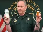 Teen mom in Florida allegedly kills baby with fentanyl-laced formula, mistaking it for cocaine for a nap. Teen mom in Florida allegedly kills baby with fentanyl-laced formula, mistaking it for cocaine for a nap.