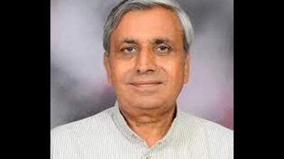 Agriculture minister JP Dalal on Saturday hit out at Delhi government over its ministers’ claim that the Haryana government had prevented water from the Hathnikund barrage from entering Uttar Pradesh, instead diverting it into Yamuna river. (HT File) Agriculture minister JP Dalal on Saturday hit out at Delhi government over its ministers’ claim that the Haryana government had prevented water from the Hathnikund barrage from entering Uttar Pradesh, instead diverting it into Yamuna river. (HT File)
