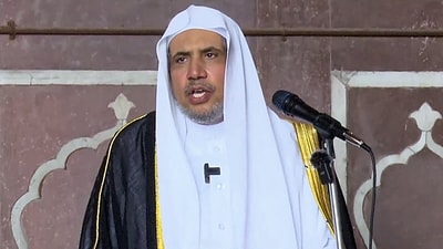 Muslim World League secretary general Sheikh Mohammed bin Abdulkarim Al Issa speaks at Jama Masjid in New Delhi on Friday, (PTI) Muslim World League secretary general Sheikh Mohammed bin Abdulkarim Al Issa speaks at Jama Masjid in New Delhi on Friday, (PTI)