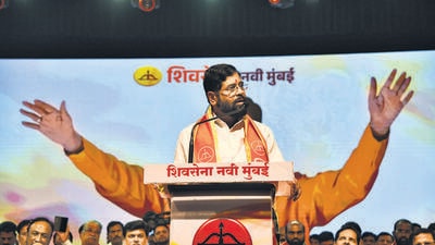 Talking about his defection last year, Shinde declared that as “Balasaheb’s true Shiv Sainik”, he had decided to “forego power for the sake of Balasaheb’s ideology and beliefs”. “Some people thought my decision was suicidal but I went ahead, irrespective of the outcome. Never has anyone quit when in power, but I and my people did.” (Bachchan Kumar/ HT PHOTO) Talking about his defection last year, Shinde declared that as “Balasaheb’s true Shiv Sainik”, he had decided to “forego power for the sake of Balasaheb’s ideology and beliefs”. “Some people thought my decision was suicidal but I went ahead, irrespective of the outcome. Never has anyone quit when in power, but I and my people did.” (Bachchan Kumar/ HT PHOTO)
