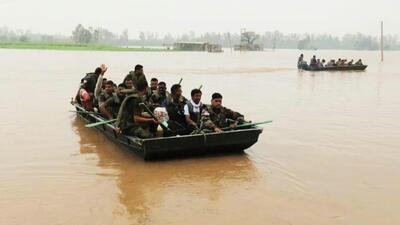 The Deep Strikers Division of the Army carrying out relief operations in eight affected villages of Kaithal. (HT Photo) The Deep Strikers Division of the Army carrying out relief operations in eight affected villages of Kaithal. (HT Photo)