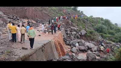 Two girl students died and another injured and a fourth one was rescued in a flashflood in Billawar area of Kathua district on Saturday evening, said officials. (HT Photo)