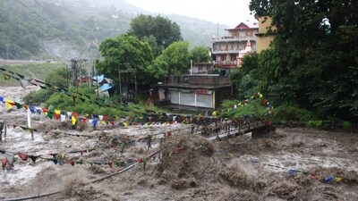 A swollen Beas river after rain continues in Kullu. Himachal Pradesh, India on Sunday, July 9, 2023. (Photo by Aqil Khan /Hindustan Times )