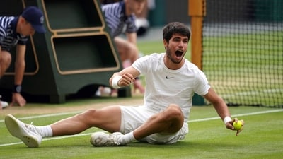 Spain's Carlos Alcaraz celebrates after beating Novak Djokovic in the Wimbledon 2023 final. (AP) Spain's Carlos Alcaraz celebrates after beating Novak Djokovic in the Wimbledon 2023 final. (AP)