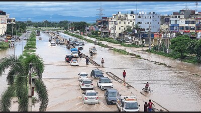 Although it has been over a week since the heavy rains, water has not receded in various parts of Kharar. (HT Photo) Although it has been over a week since the heavy rains, water has not receded in various parts of Kharar. (HT Photo)