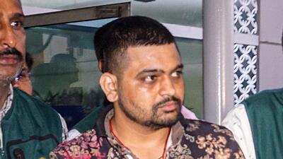Deepak Boxer reached out to Lawrence Bishnoi in jail through his conduits, seeking his help to flee India. Bisnnoi’s associates told Boxer that they can help him flee to the US. (PTI) Deepak Boxer reached out to Lawrence Bishnoi in jail through his conduits, seeking his help to flee India. Bisnnoi’s associates told Boxer that they can help him flee to the US. (PTI)