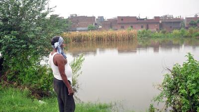 Farmers in Pratap Vihar said that the low-lying agricultural fields have been submerged by the Hindon in Ghaziabad on Monday. (Sakib Ali/HT Photo) Farmers in Pratap Vihar said that the low-lying agricultural fields have been submerged by the Hindon in Ghaziabad on Monday. (Sakib Ali/HT Photo)