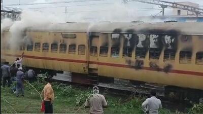 On Monday afternoon, an empty container on a siding rack at Daund railway station caught fire. (HT)