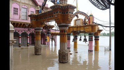 The famous Vishram Ghat submerged in flood water in Mathura on July 17. (HT photo) The famous Vishram Ghat submerged in flood water in Mathura on July 17. (HT photo)