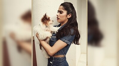 Janvhi Kapoor's outfit is from the shelves of the international label self-portrait. (Instagram/@janhvikapoor) Janvhi Kapoor's outfit is from the shelves of the international label self-portrait. (Instagram/@janhvikapoor)
