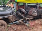 Six people died and three were injured in an accident near Khadvali village on Bhiwandi Nashik Road in Thane. (HT) Six people died and three were injured in an accident near Khadvali village on Bhiwandi Nashik Road in Thane. (HT)