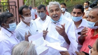 Oommen Chandy had been staying in Bengaluru for treatment at a health facility. Oommen Chandy had been staying in Bengaluru for treatment at a health facility.