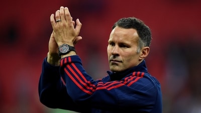 Ryan Giggs celebrates after winning the FA Cup (Reuters)