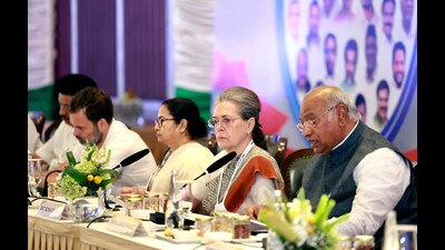 Congress leader Sonia Gandhi, party president Mallikarjun Kharge and leader Rahul Gandhi and West Bengal chief minister Mamata Banerjee attend the Opposition meeting, in Bengaluru on Tuesday. (ANI) Congress leader Sonia Gandhi, party president Mallikarjun Kharge and leader Rahul Gandhi and West Bengal chief minister Mamata Banerjee attend the Opposition meeting, in Bengaluru on Tuesday. (ANI)