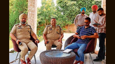 DCP Jaskiran Sing Teja and other senior officials at the victim’s farm house in Thakur Colony in Ludhiana on Tuesday. (Manish/HT) DCP Jaskiran Sing Teja and other senior officials at the victim’s farm house in Thakur Colony in Ludhiana on Tuesday. (Manish/HT)