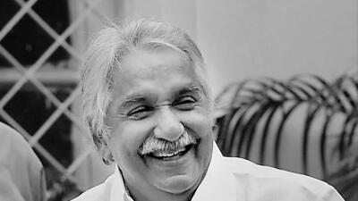 Oommen Chandy (PTI) Oommen Chandy (PTI)
