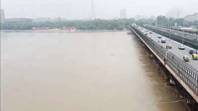 Water level of Yamuna was recorded to be at 205.46 meters at 3pm in Delhi. (ANI) Water level of Yamuna was recorded to be at 205.46 meters at 3pm in Delhi. (ANI)