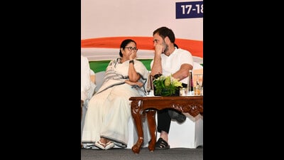 West Bengal CM Mamata Banerjee and Congress leader Rahul Gandhi at Bengaluru meeting. (HT PHOTO) West Bengal CM Mamata Banerjee and Congress leader Rahul Gandhi at Bengaluru meeting. (HT PHOTO)
