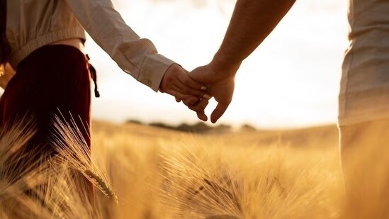 You want to grow and build a life together despite challenges. Life is not easy but people who find a way around their problems are the happiest and the coolest.&nbsp;(Freepik)