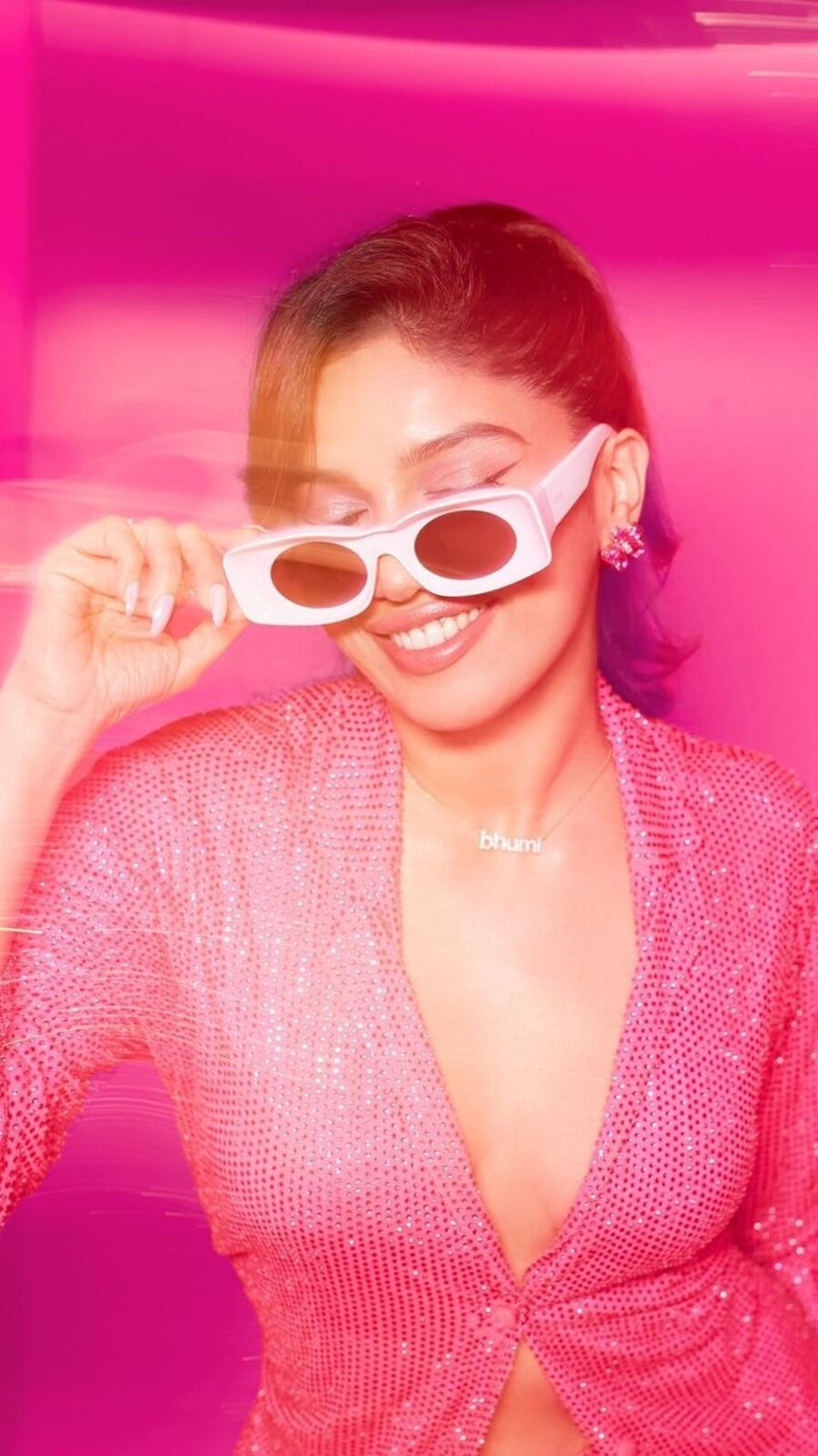 bhumi_pednekar_all_pink_look