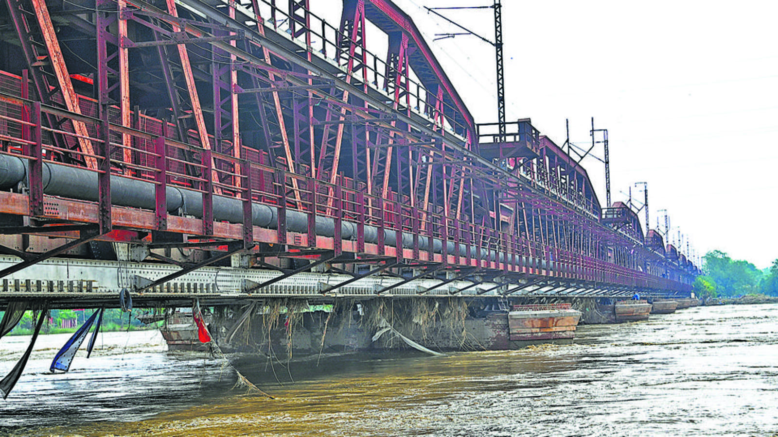 Yamuna's water level rising, breaches danger mark again in Delhi-NCR | Latest News Delhi - Vimarsana News