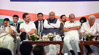 Opposition's INDIA embraces Bharat in 'Jeetega...' slogan for 2024 alliance (Shrikant Singh) Opposition's INDIA embraces Bharat in 'Jeetega...' slogan for 2024 alliance (Shrikant Singh)