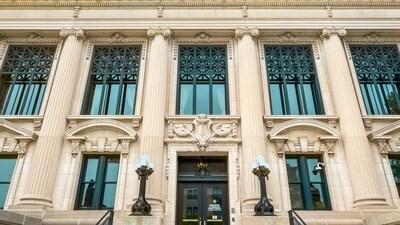 Illinois Supreme Court delivered a groundbreaking ruling on Tuesday, deeming the state's cash bail system unconstitutional. Illinois Supreme Court delivered a groundbreaking ruling on Tuesday, deeming the state's cash bail system unconstitutional.